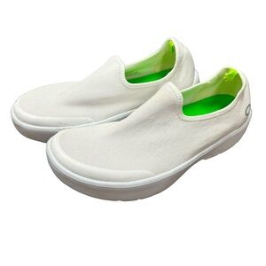OOFOS OOmg Eezee Slip On Comfort Foam Sneakers Women's Shoes White 7.5
